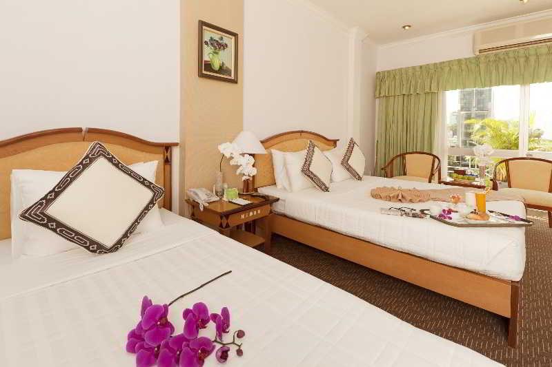 Liberty Hotel Saigon Parkview Hô Chi Minh-Ville Extérieur photo